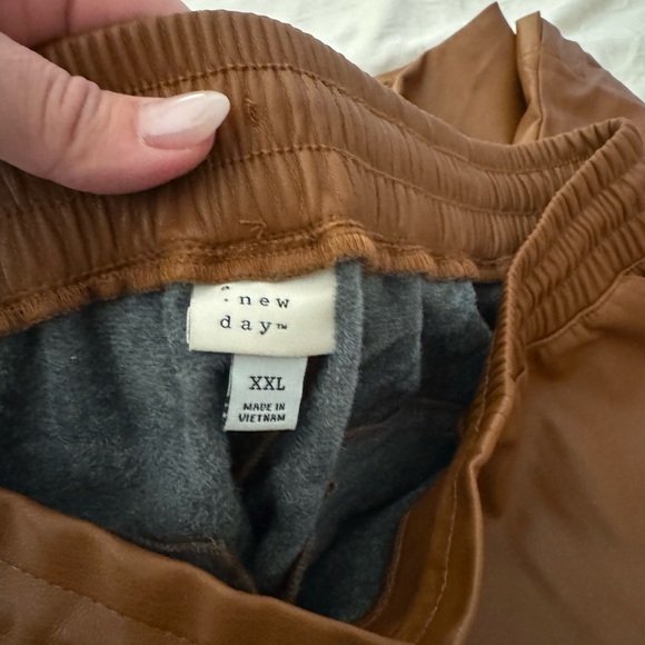NWT Tan Faux Leather Ankle Pants - Picture 3 of 5